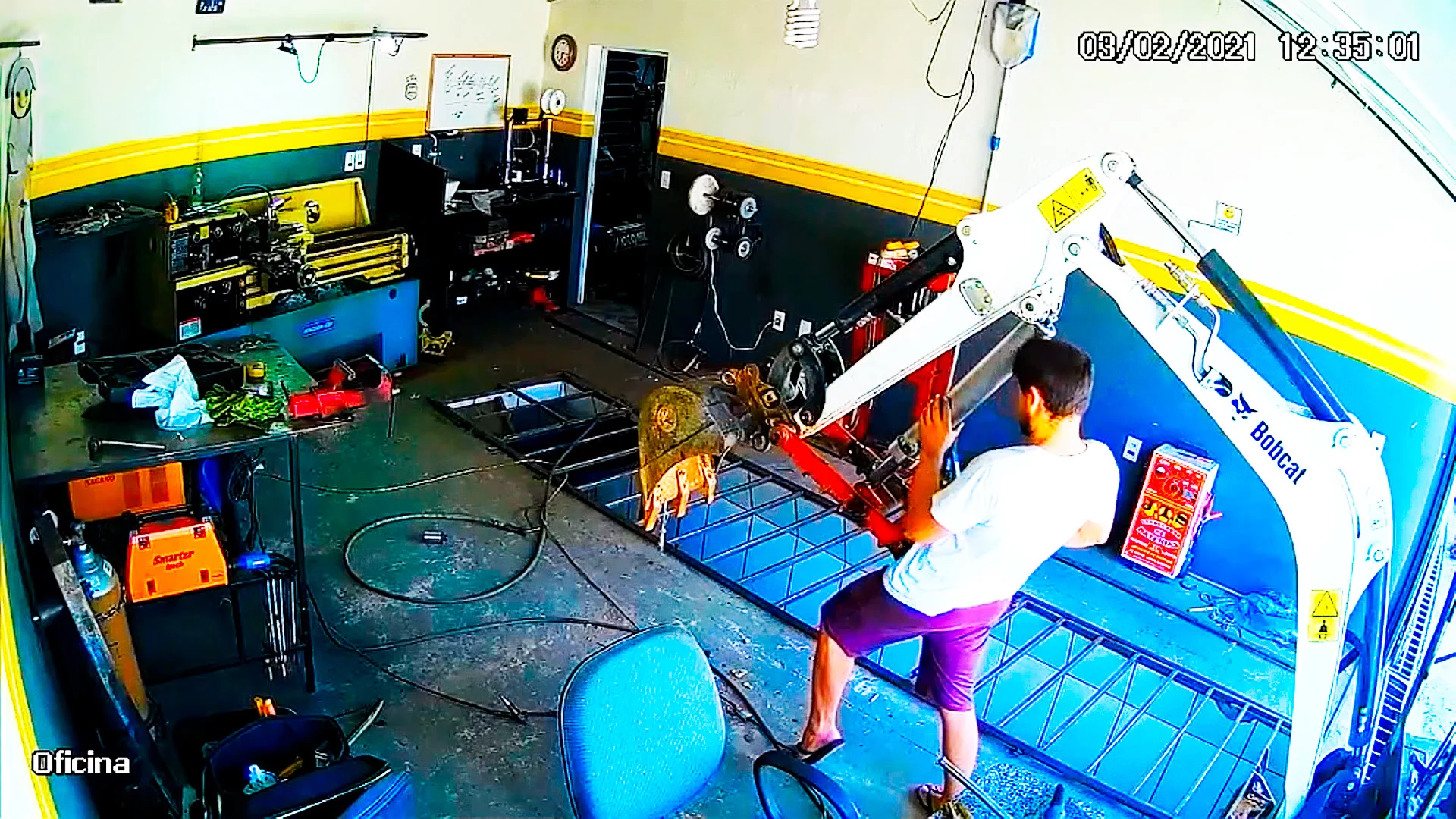 Esse cara não deveria nem ter saído de casa!