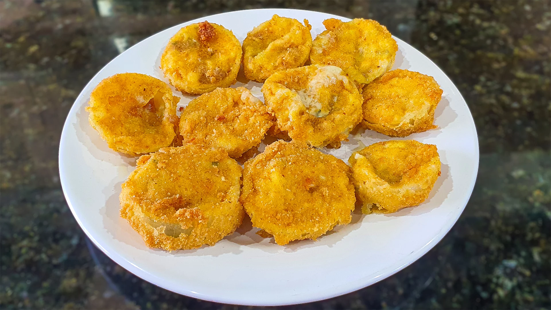 COMO FAZER ANÉIS DE CEBOLA RECHEADOS E EMPANADOS